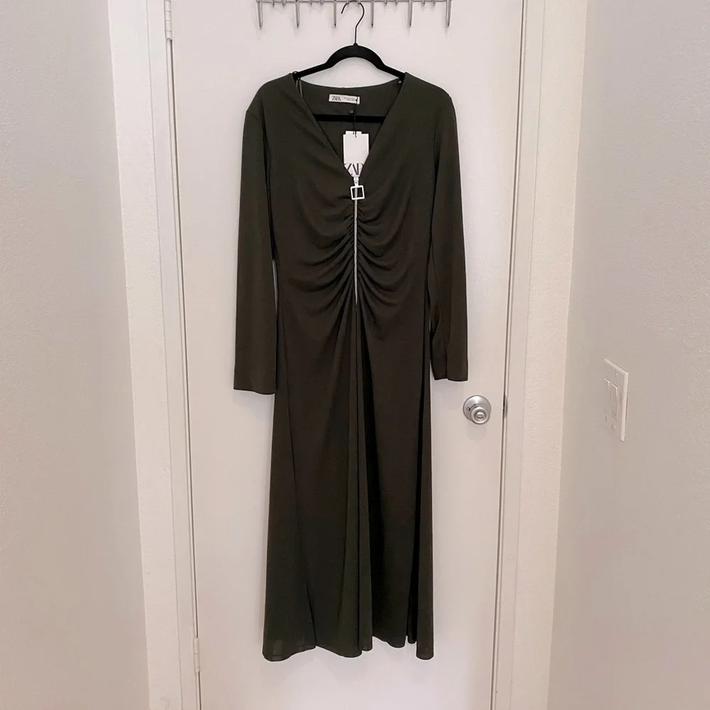 New! Zara Zippered Long Green Dress - Picture 3 of 7